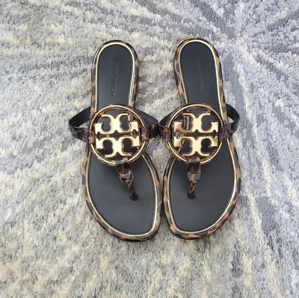 Tory Burch Black and Tortoiseshell Miller Logo Thong Sandals